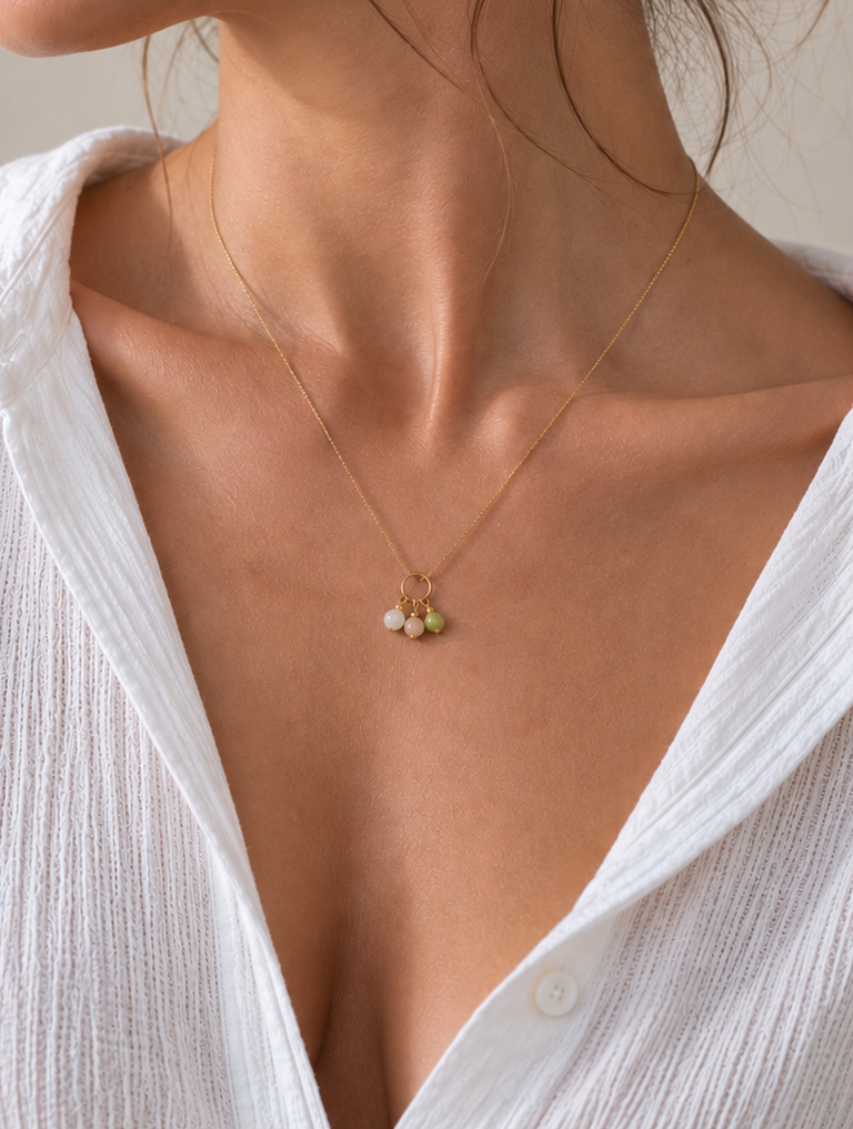Collier avec pendentif Aventurine Jaune, Péridot et Jade Blanc