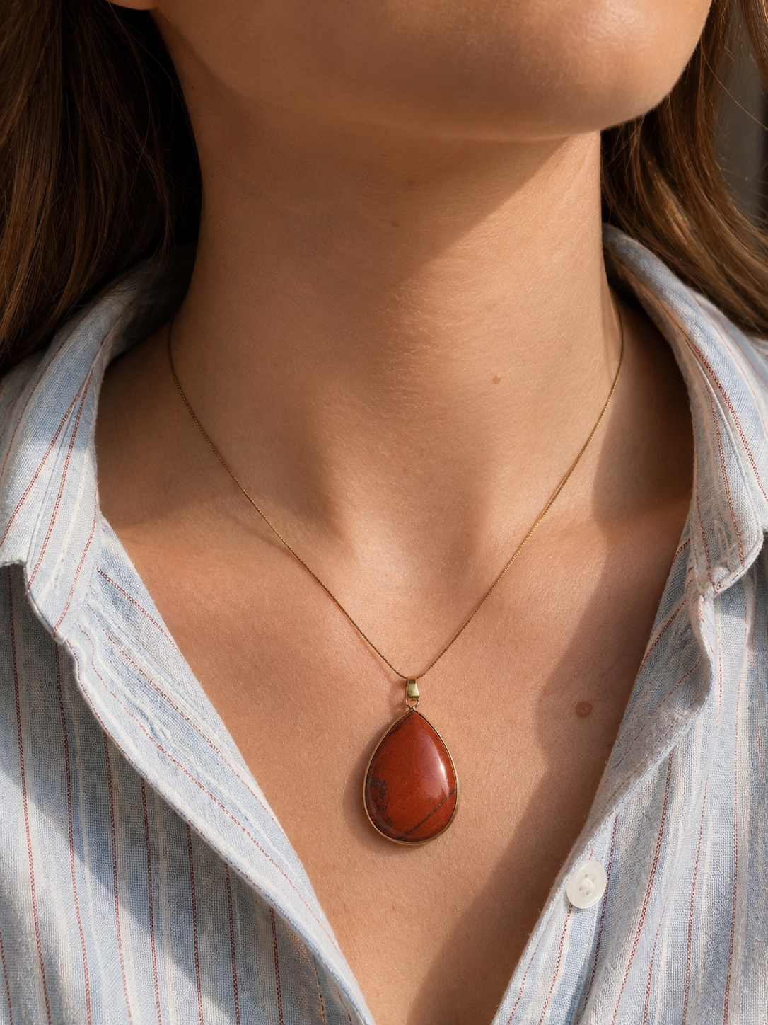 Collier avec pendentif en Jaspe Rouge