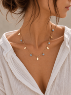 Collier à pétales et perles en Aigue Marine - Sérénité Courage Communication