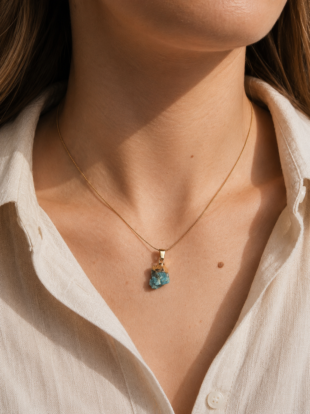 Collier avec pendentif en Apatite