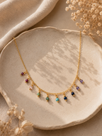 Collier avec perles diverses