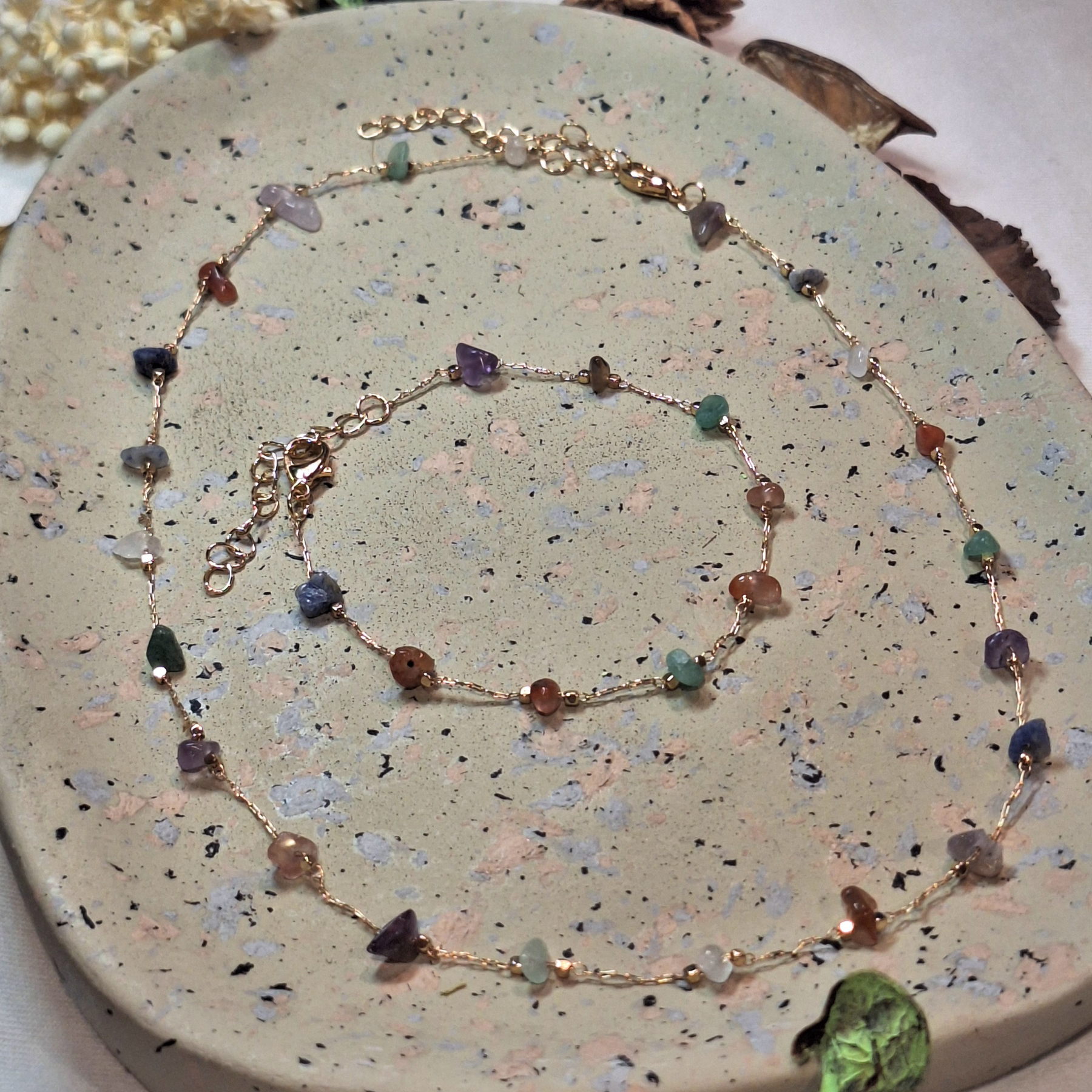 Ensemble collier et bracelet de pierres