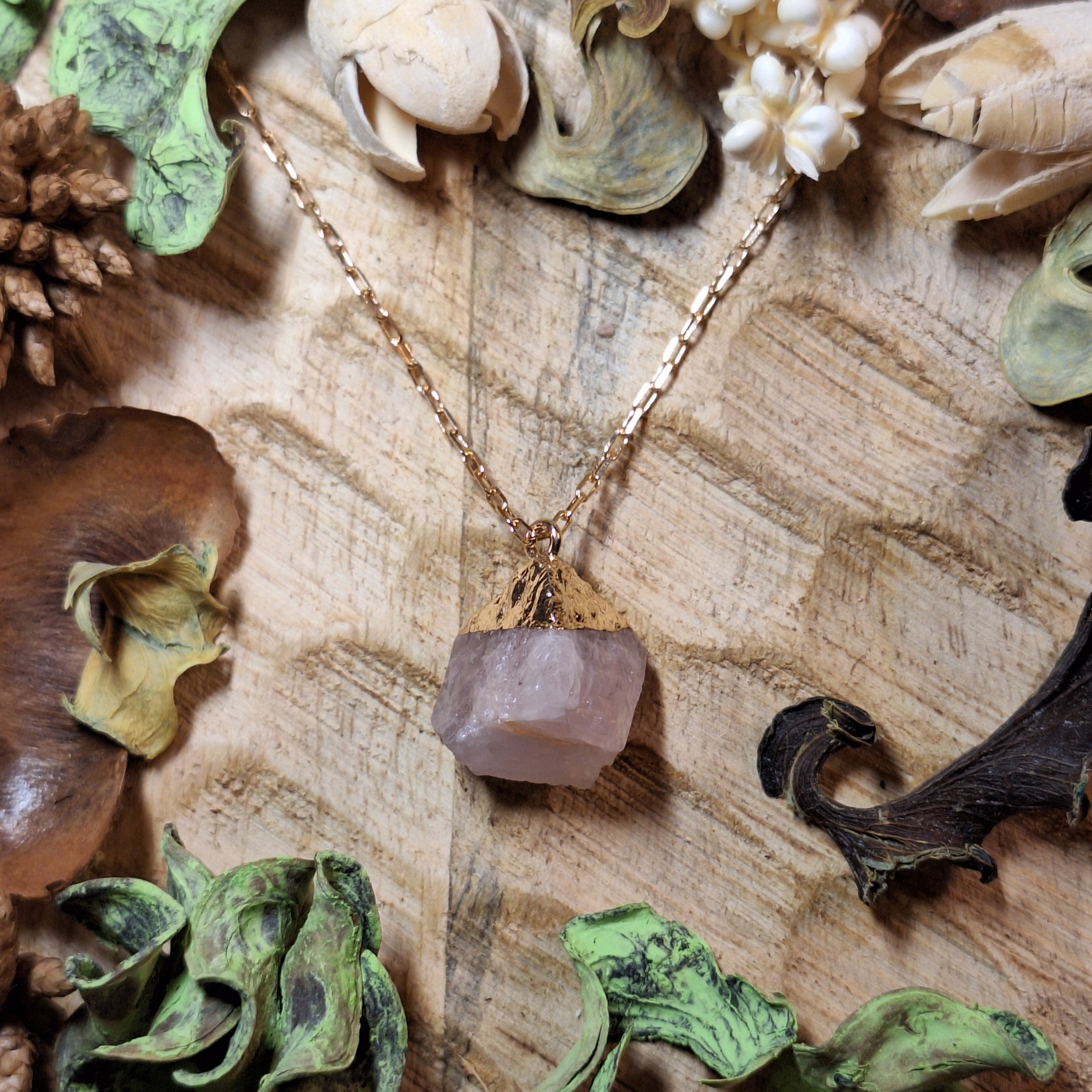 Collier pendentif en Quartz Rose