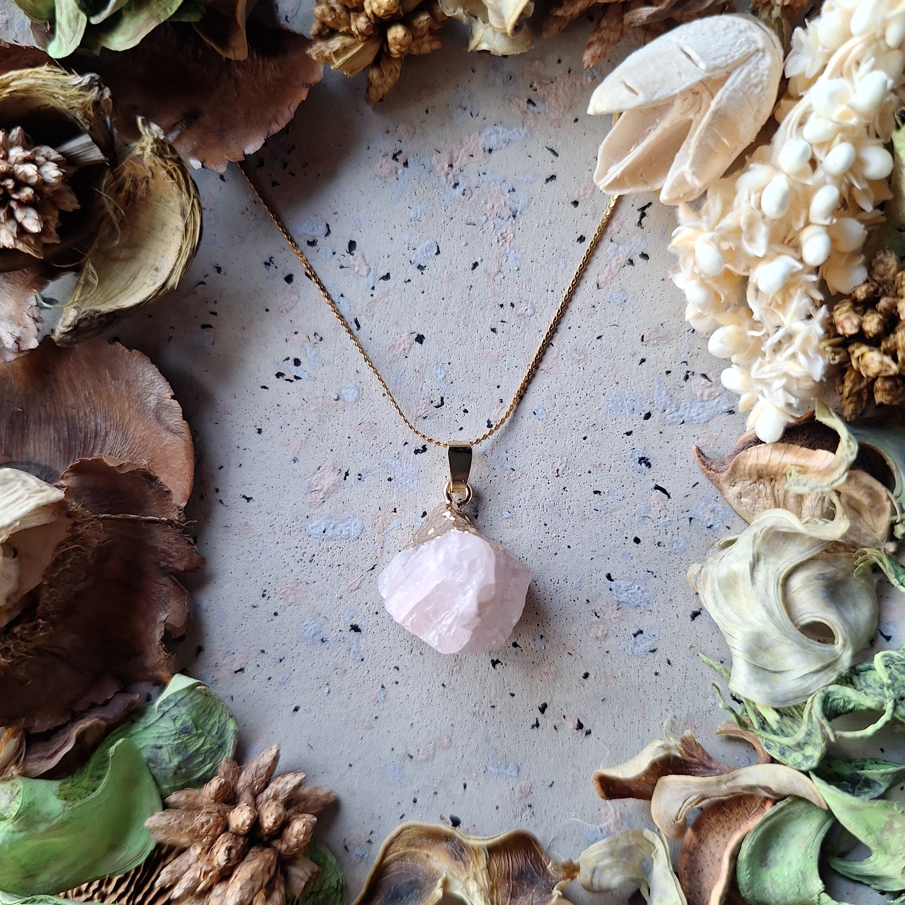 Collier pendentif en Quartz Rose
