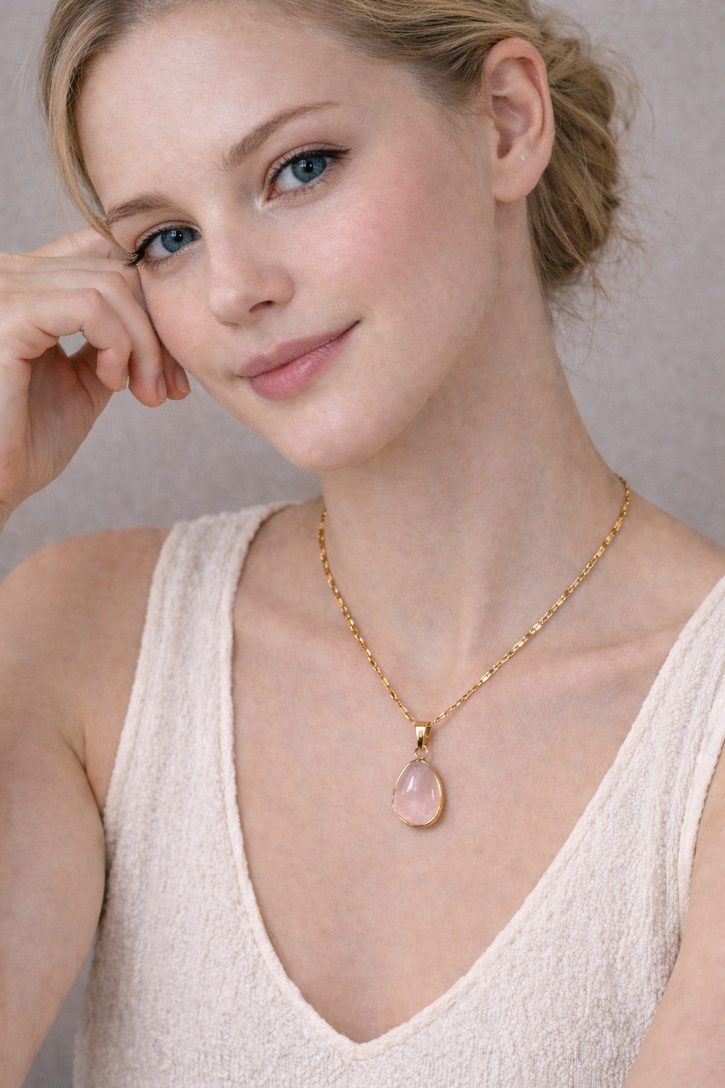 Collier pendentif en Quartz Rose